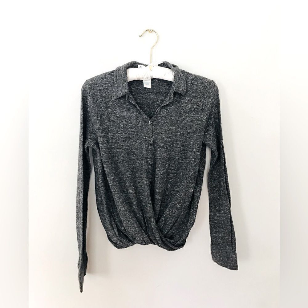Sundance | grey collared knit twist bottom sweater | size xs
